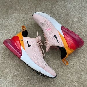 Nike Women’s Air Max 270
Washed coral/Black-laser-fuchsia-orange peel
Size 7.5